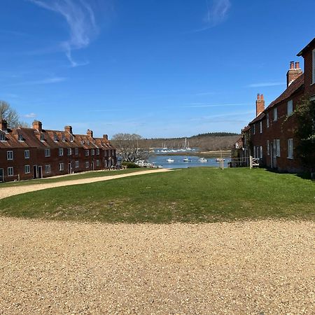 No 64 Bed And Breakfast Lymington Extérieur photo