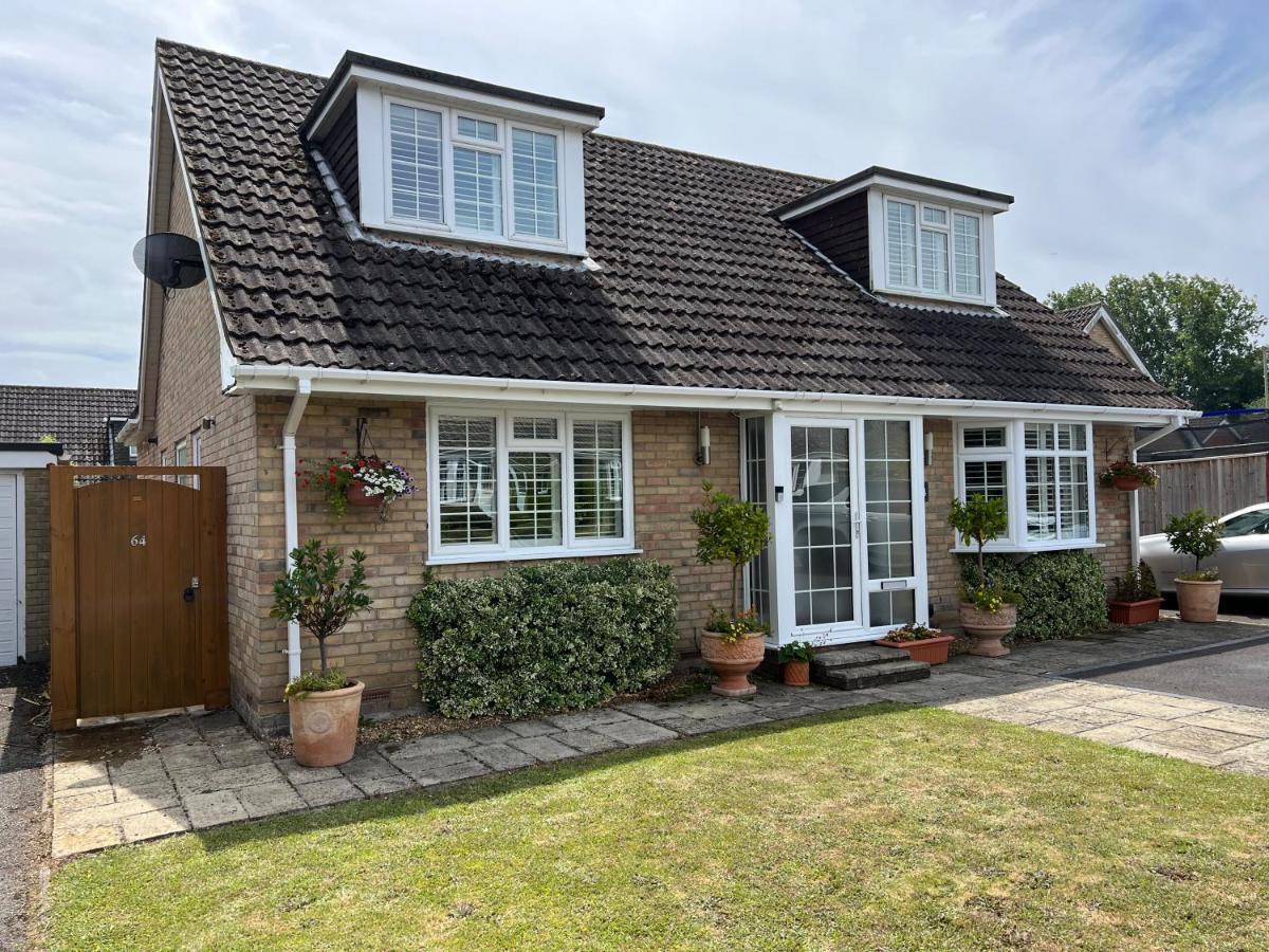 No 64 Bed And Breakfast Lymington Extérieur photo
