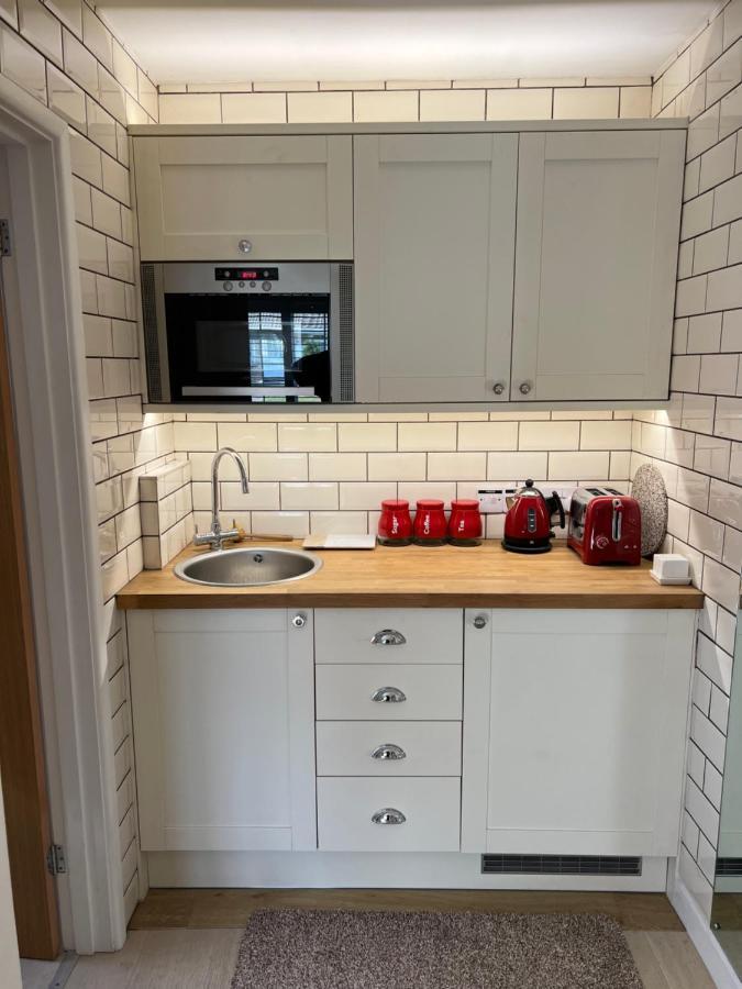 No 64 Bed And Breakfast Lymington Extérieur photo