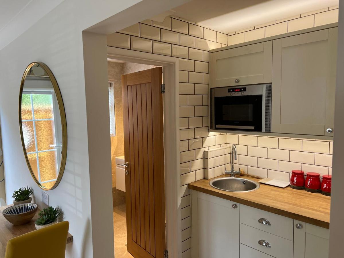 No 64 Bed And Breakfast Lymington Extérieur photo